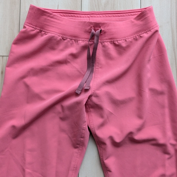 New Figs Livingston scrub pants desert rose - Picture 4 of 15